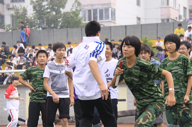 2011郑州五中运动会30*40接力赛
