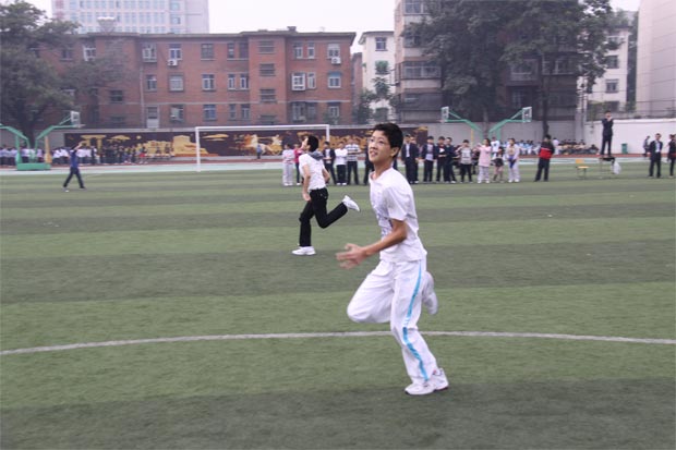 2011郑州五中运动会30*40接力赛
